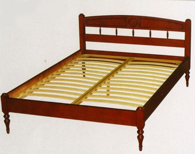 Кровать из массива «Исида 1»
